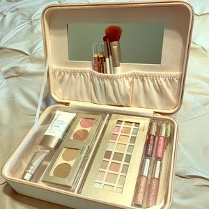 ULTA beauty makeup box